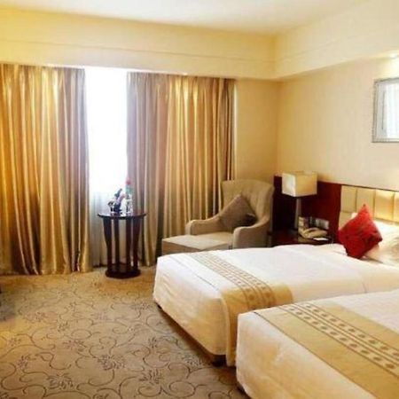 Chengdu Yinsheng International Hotel Supoqiao Buitenkant foto