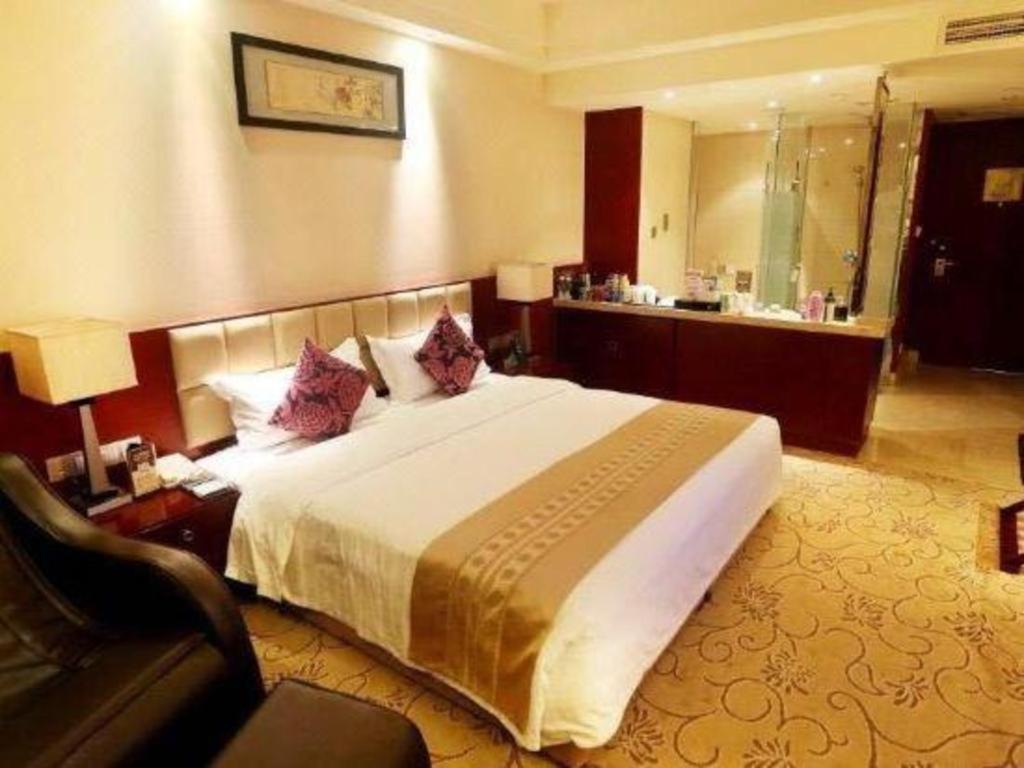 Chengdu Yinsheng International Hotel Supoqiao Buitenkant foto