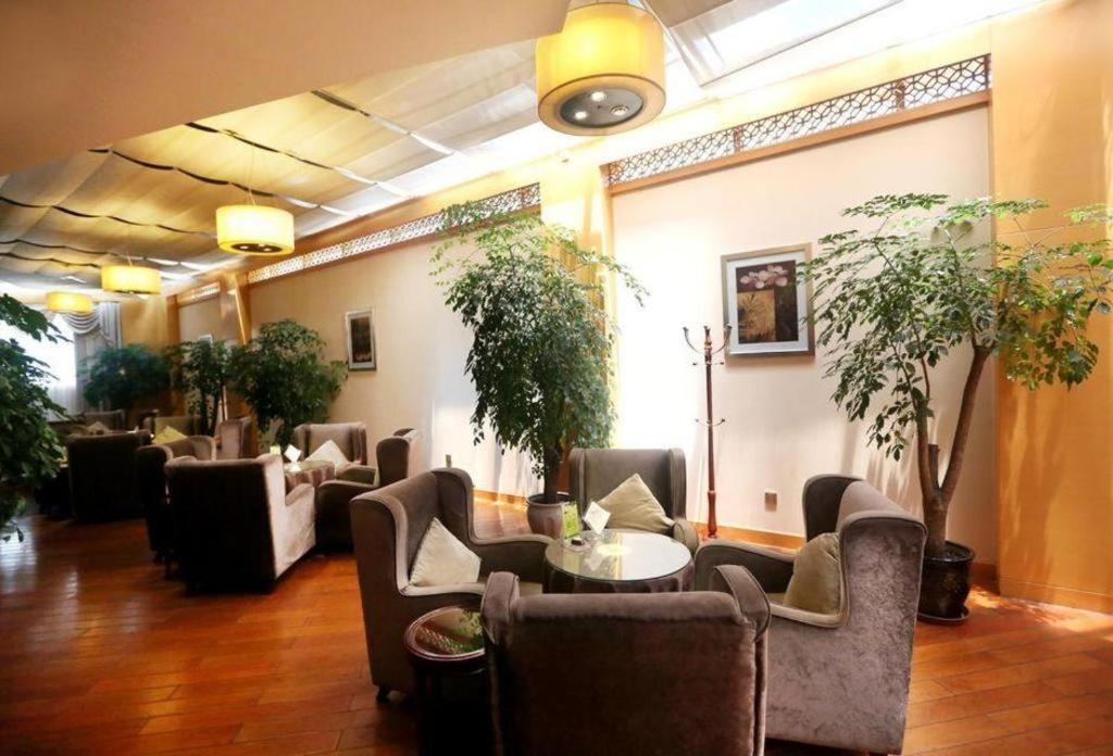Chengdu Yinsheng International Hotel Supoqiao Buitenkant foto