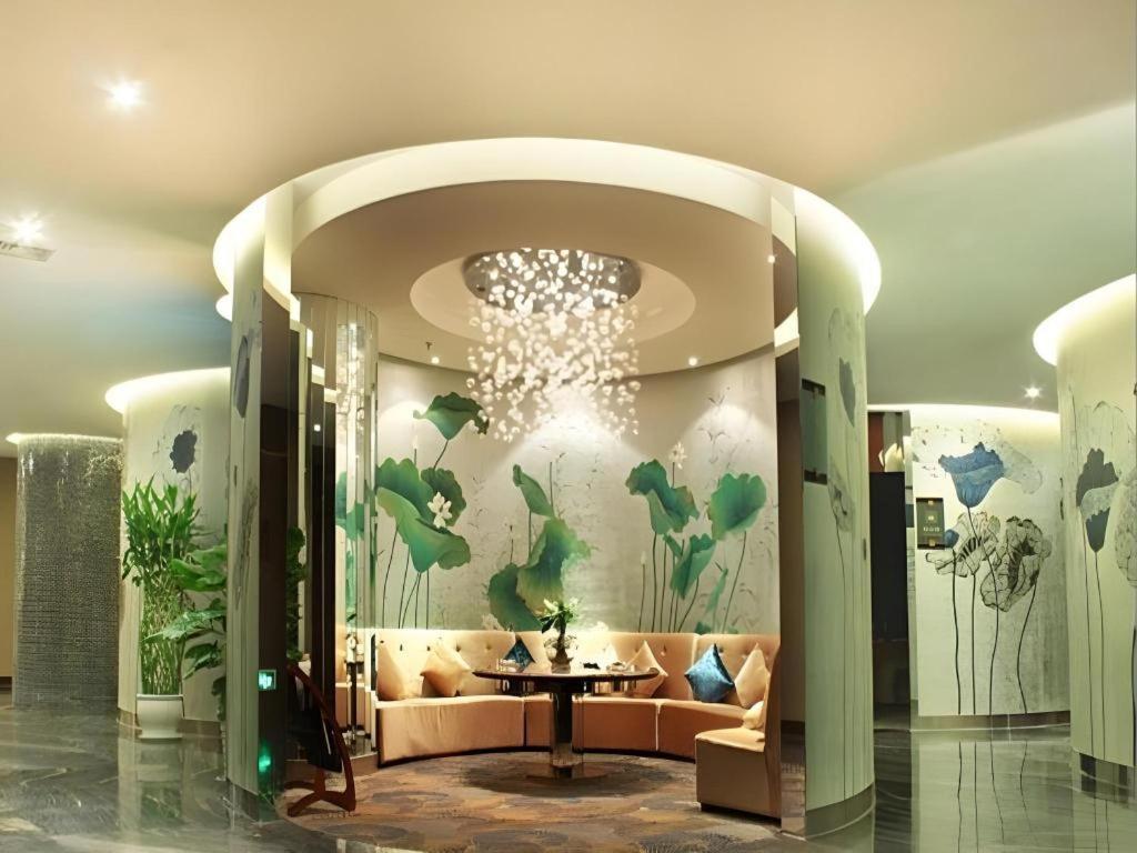 Chengdu Yinsheng International Hotel Supoqiao Buitenkant foto
