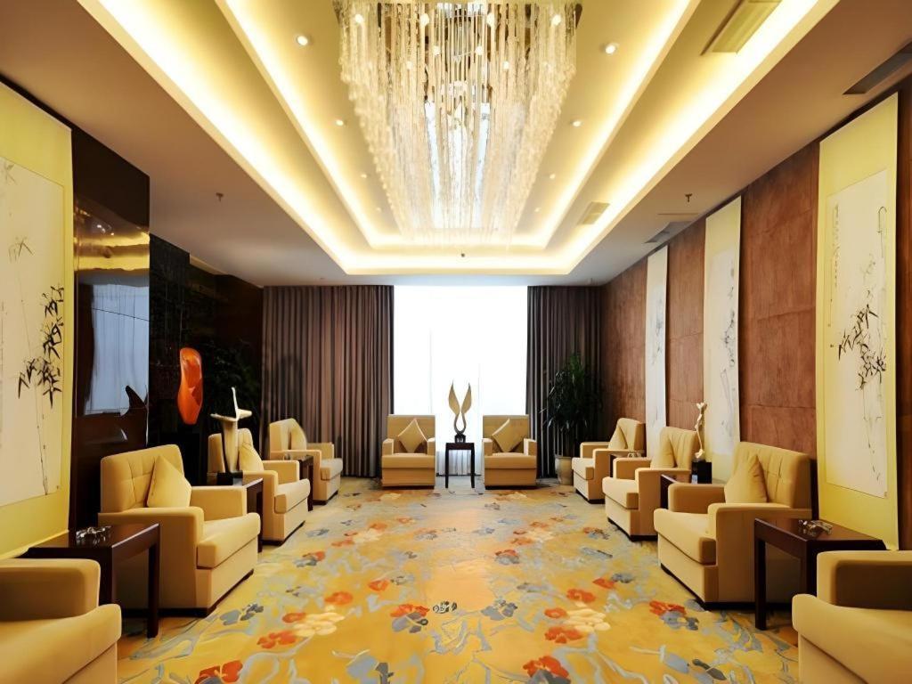 Chengdu Yinsheng International Hotel Supoqiao Buitenkant foto